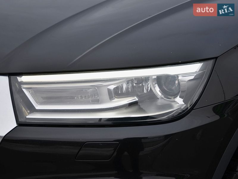 Позашляховик / Кросовер Audi Q5 2017 в Києві