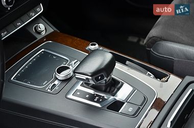 Позашляховик / Кросовер Audi Q5 2017 в Києві