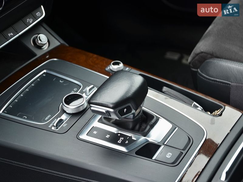 Позашляховик / Кросовер Audi Q5 2017 в Києві