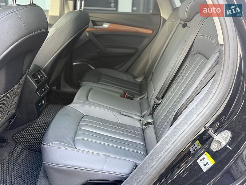 Внедорожник / Кроссовер Audi Q5 2020 в Киеве