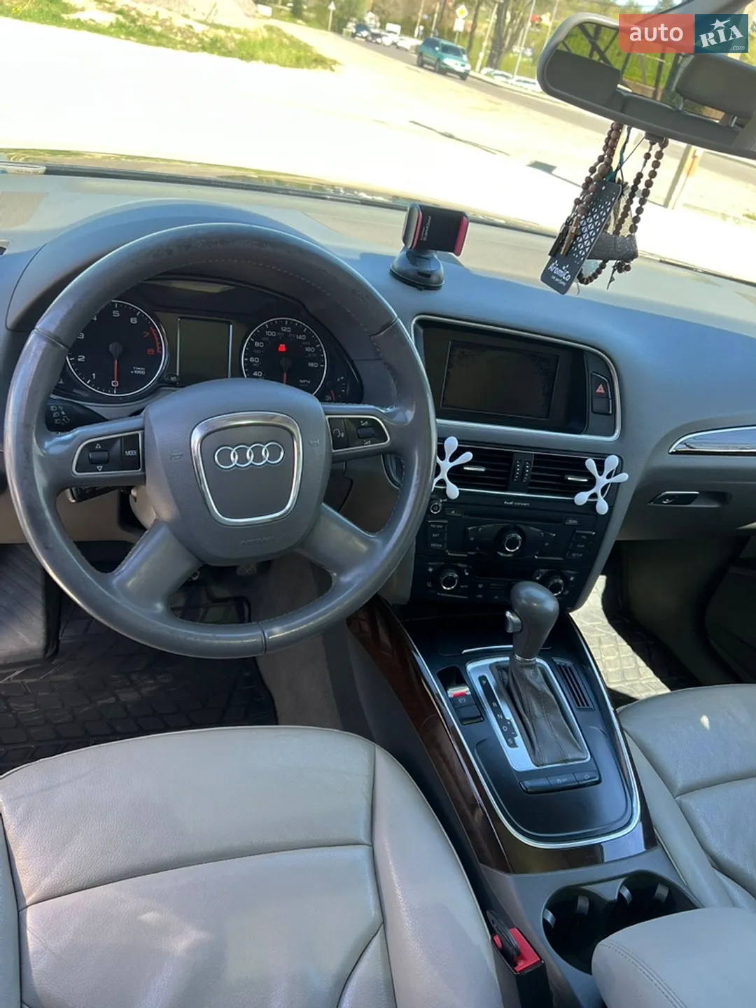 Audi Q5 2012 VIN WA1CFAFP4CA132855 фото оголошення 10 з 24