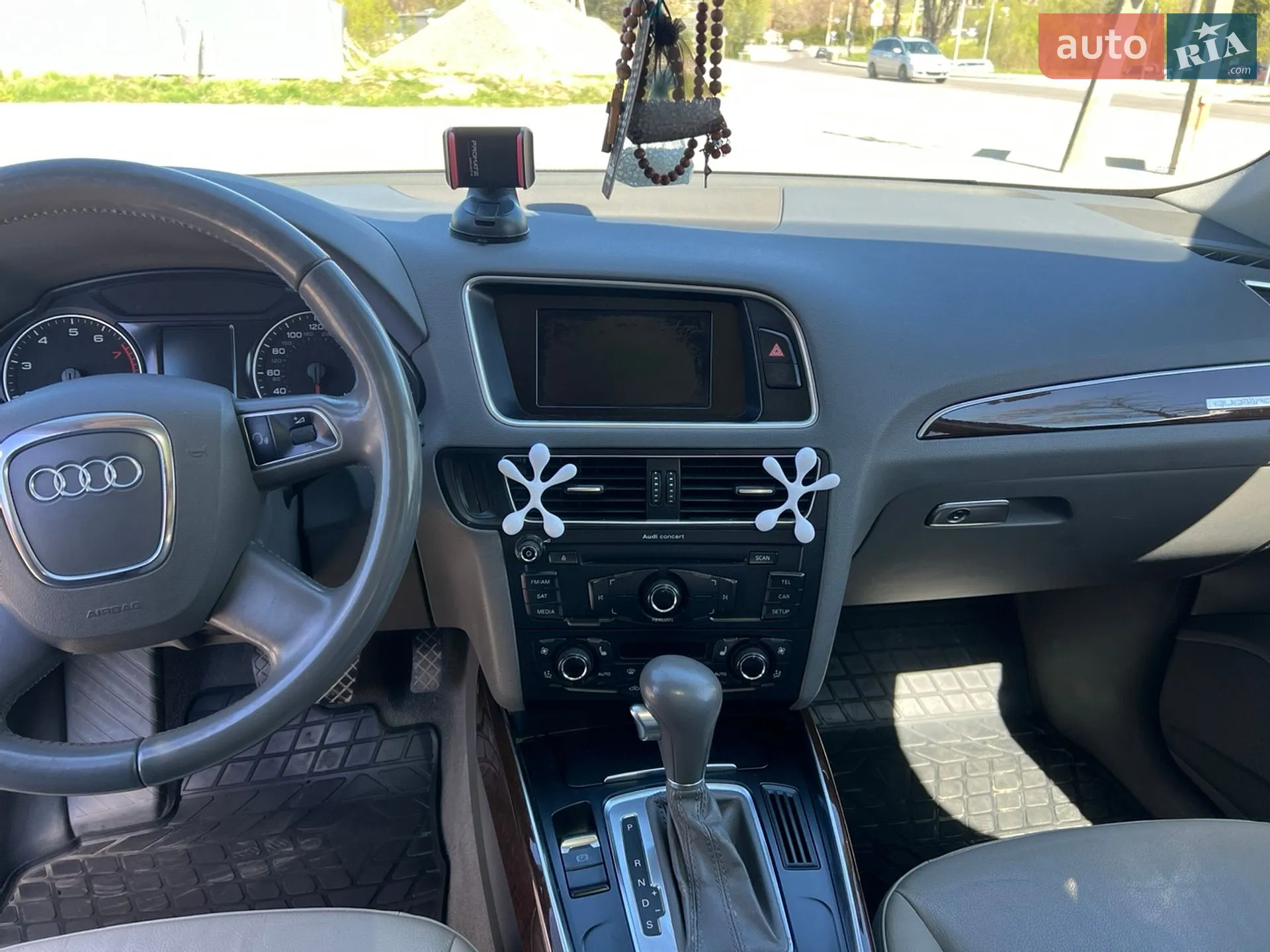 Audi Q5 2012 VIN WA1CFAFP4CA132855 фото оголошення 12 з 24