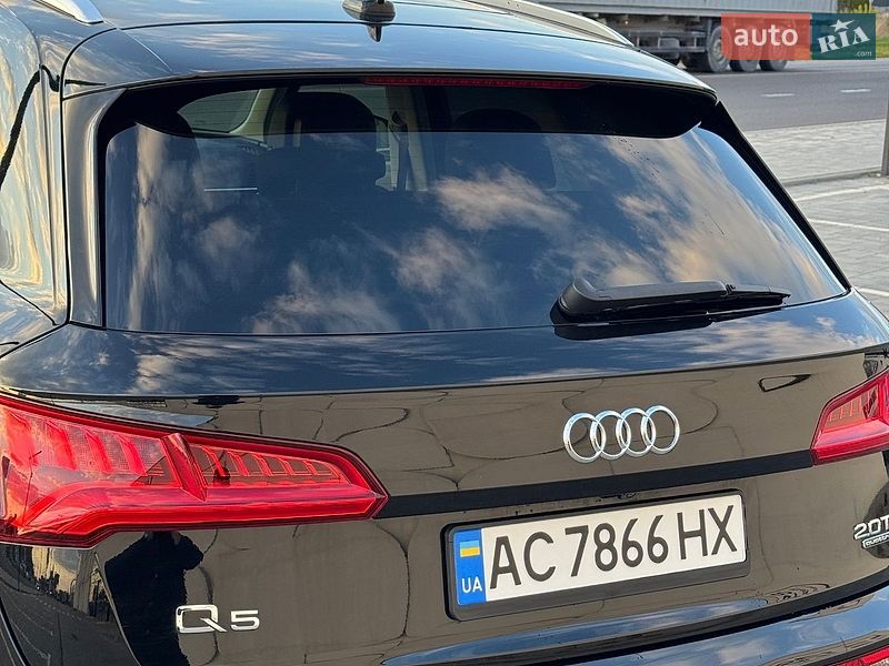 Позашляховик / Кросовер Audi Q5 2018 в Рівному