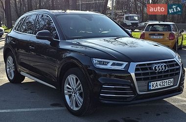 Внедорожник / Кроссовер Audi Q5 2020 в Киеве