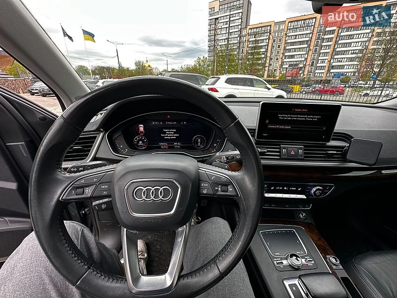 Позашляховик / Кросовер Audi Q5 2017 в Львові