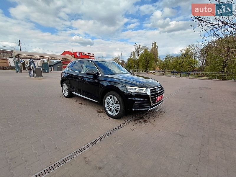 Внедорожник / Кроссовер Audi Q5 2018 в Кривом Роге