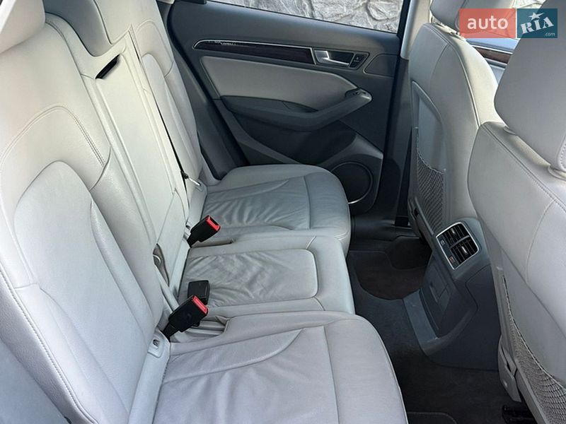 Внедорожник / Кроссовер Audi Q5 2015 в Львове