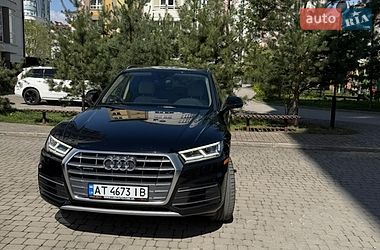 Внедорожник / Кроссовер Audi Q5 2017 в Ивано-Франковске