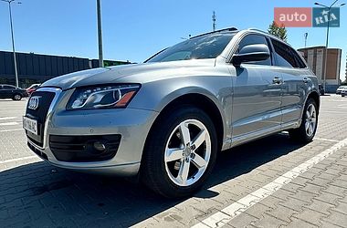 Внедорожник / Кроссовер Audi Q5 2010 в Киеве