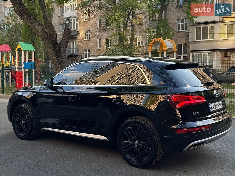 Внедорожник / Кроссовер Audi Q5 2019 в Киеве