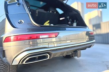 Внедорожник / Кроссовер Audi Q5 2022 в Киеве