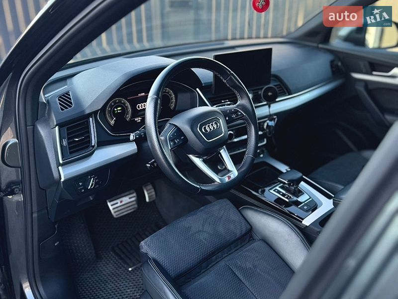 Внедорожник / Кроссовер Audi Q5 2022 в Киеве