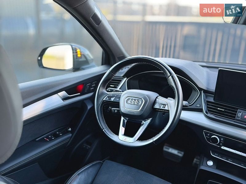 Внедорожник / Кроссовер Audi Q5 2022 в Киеве
