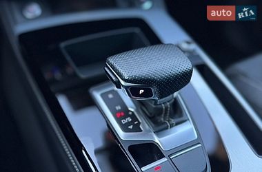 Внедорожник / Кроссовер Audi Q5 2022 в Киеве