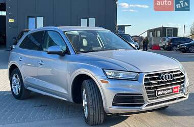 Внедорожник / Кроссовер Audi Q5 2017 в Львове