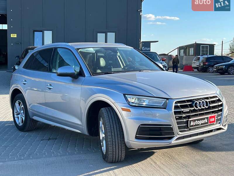 Внедорожник / Кроссовер Audi Q5 2017 в Львове