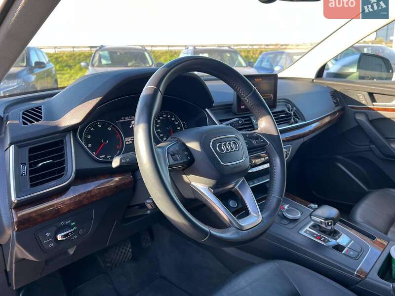 Внедорожник / Кроссовер Audi Q5 2017 в Львове