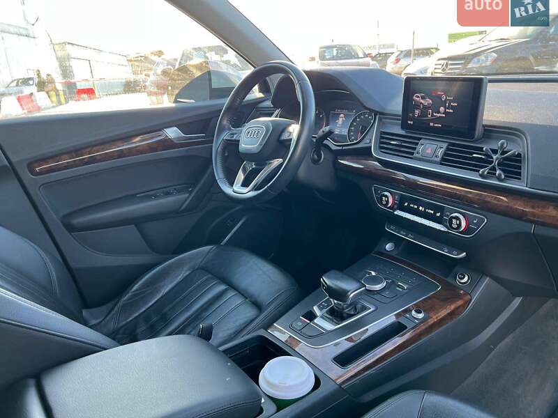 Внедорожник / Кроссовер Audi Q5 2017 в Львове