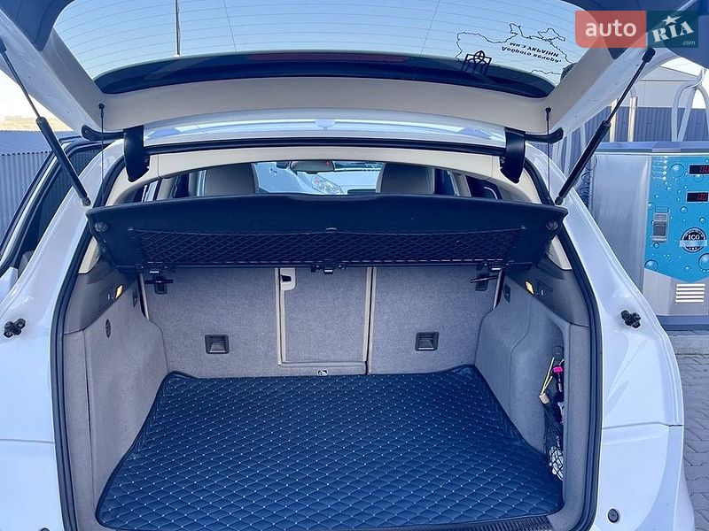 Внедорожник / Кроссовер Audi Q5 2011 в Каменец-Подольском