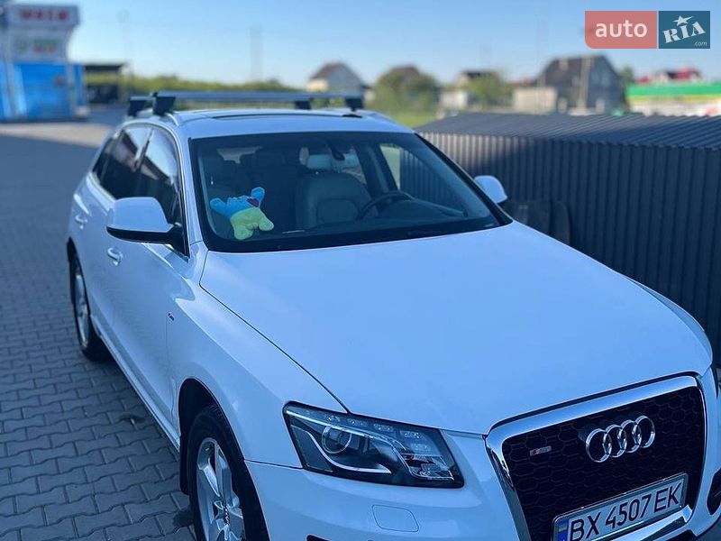 Внедорожник / Кроссовер Audi Q5 2011 в Каменец-Подольском