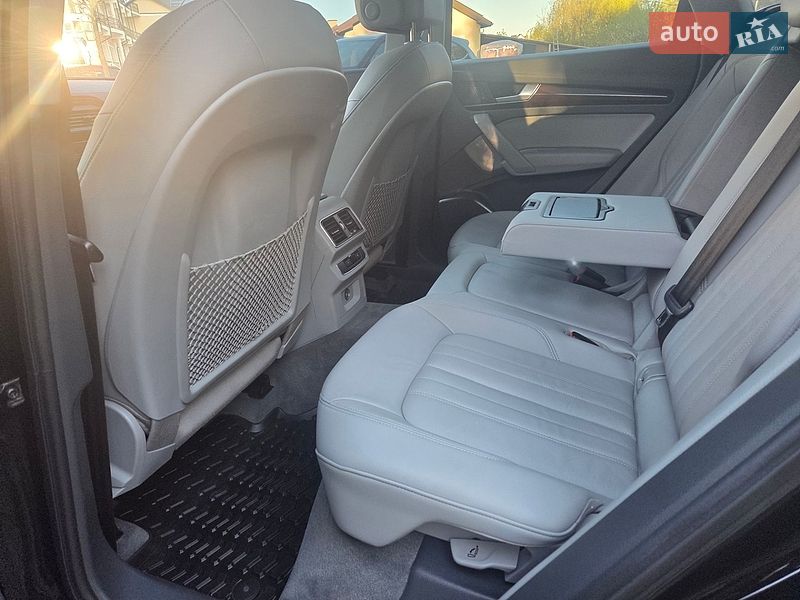 Внедорожник / Кроссовер Audi Q5 2019 в Львове