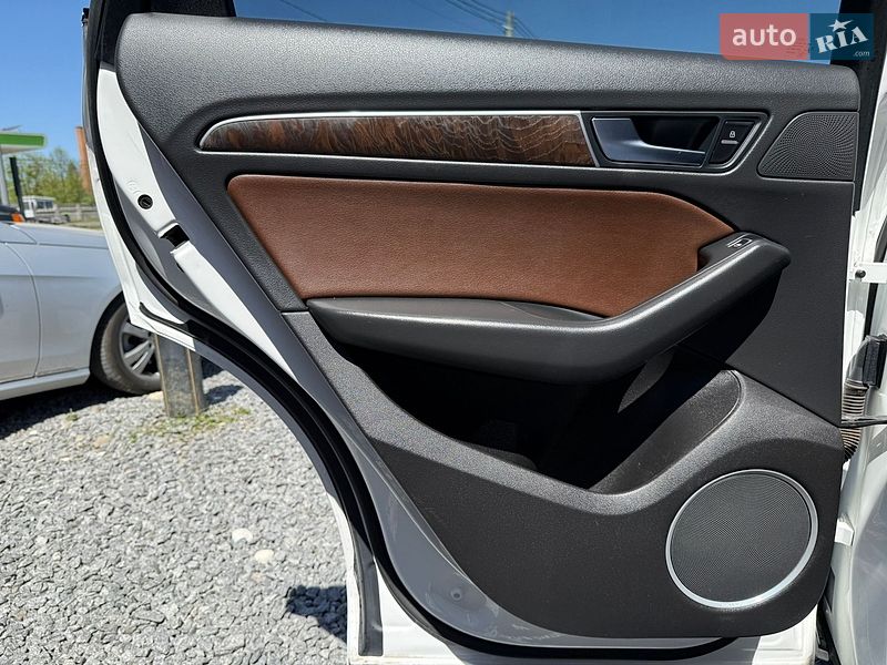 Внедорожник / Кроссовер Audi Q5 2015 в Стрые
