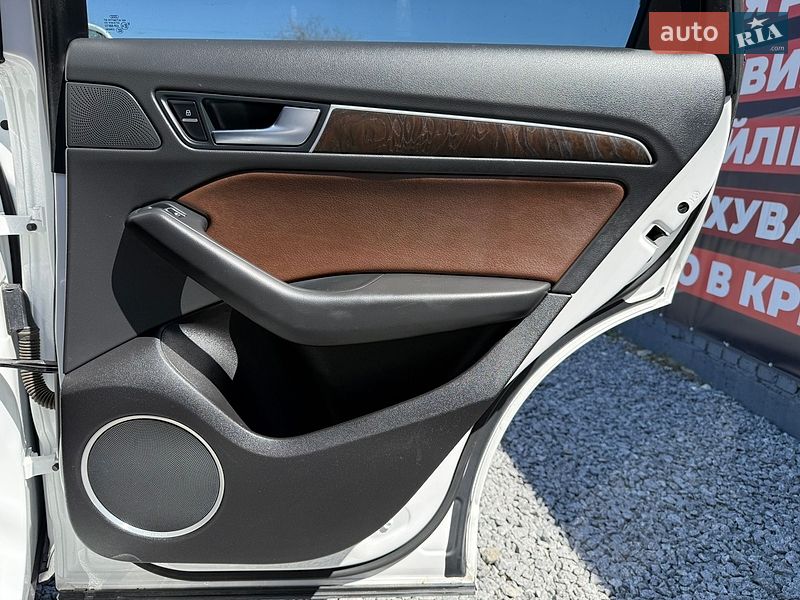 Внедорожник / Кроссовер Audi Q5 2015 в Стрые