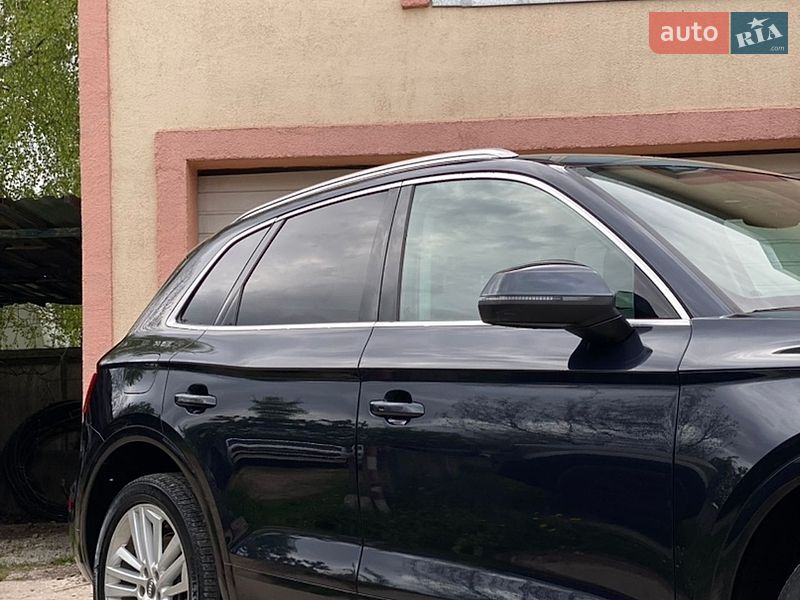 Внедорожник / Кроссовер Audi Q5 2019 в Львове