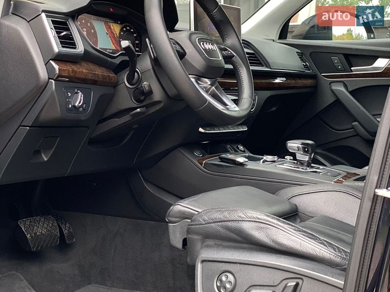 Внедорожник / Кроссовер Audi Q5 2019 в Львове