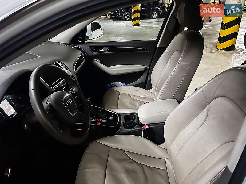Внедорожник / Кроссовер Audi Q5 2012 в Киеве