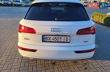 Внедорожник / Кроссовер Audi Q5 2019 в Каменец-Подольском