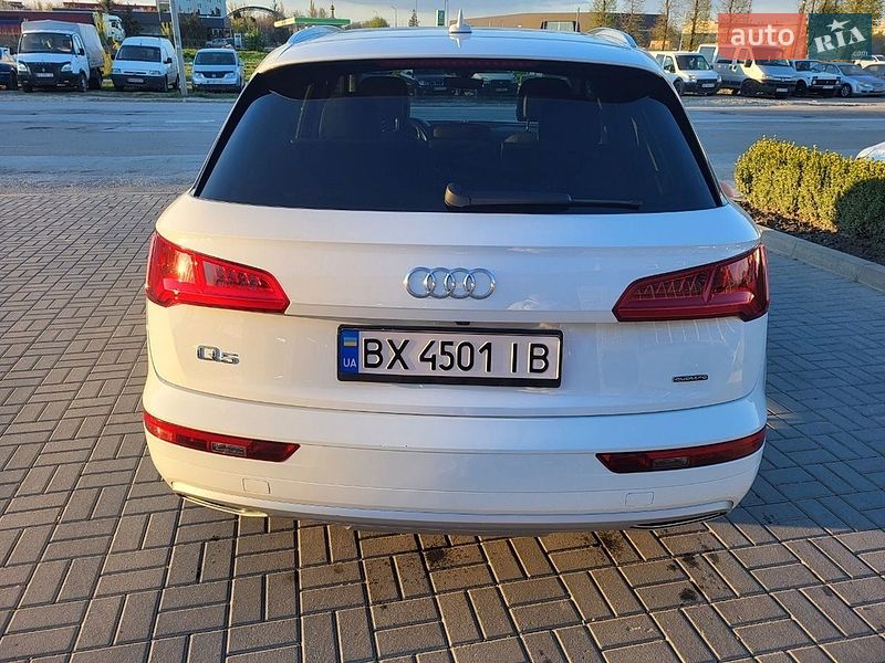 Внедорожник / Кроссовер Audi Q5 2019 в Каменец-Подольском