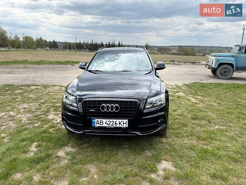 Внедорожник / Кроссовер Audi Q5 2011 в Тростянце
