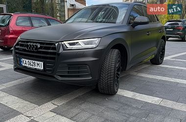 Внедорожник / Кроссовер Audi Q5 2020 в Киеве