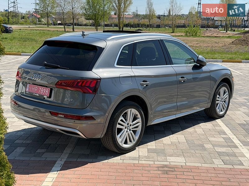 Внедорожник / Кроссовер Audi Q5 2018 в Киеве