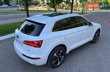 Позашляховик / Кросовер Audi Q5 2020 в Києві