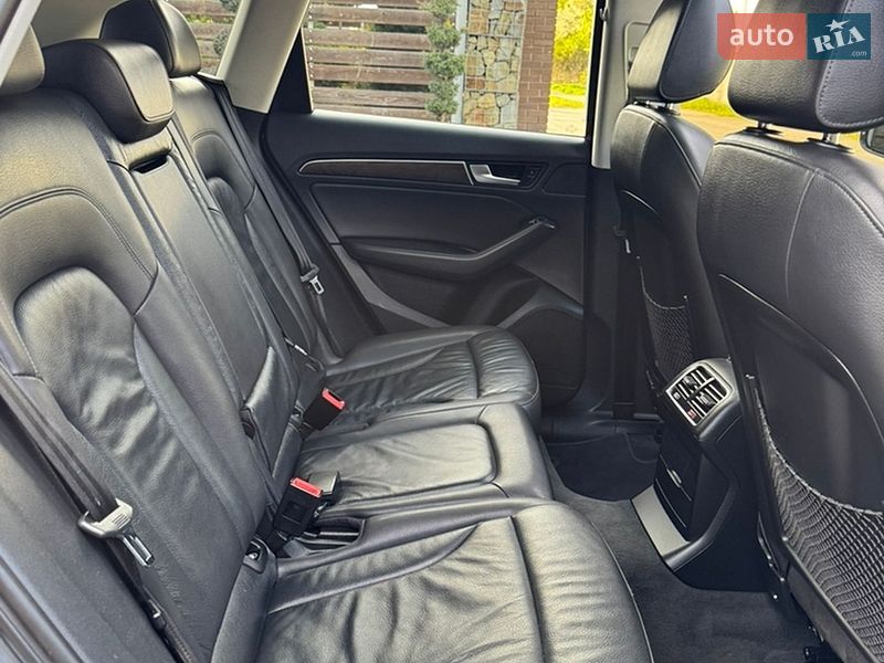 Внедорожник / Кроссовер Audi Q5 2015 в Стрые