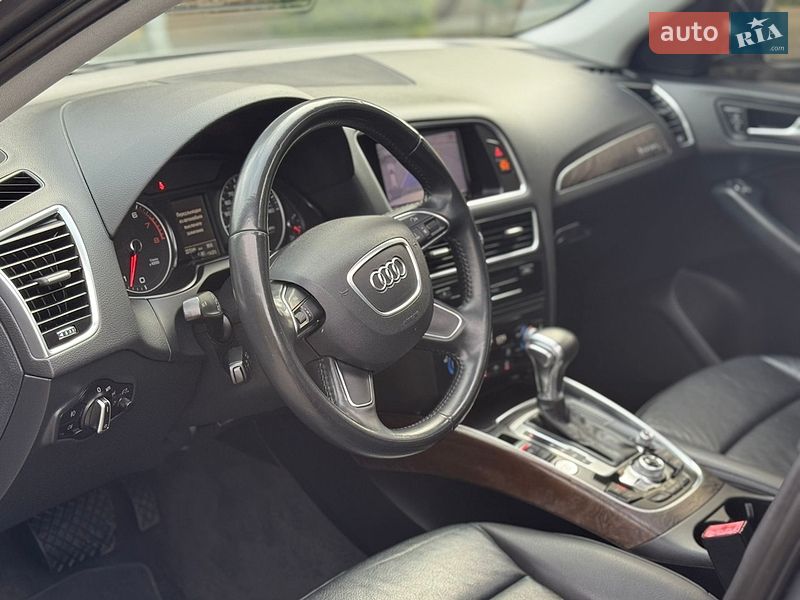 Внедорожник / Кроссовер Audi Q5 2015 в Стрые