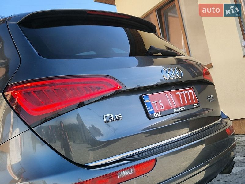 Внедорожник / Кроссовер Audi Q5 2016 в Дрогобыче