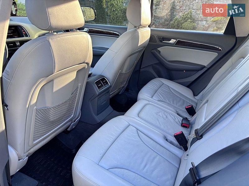 Внедорожник / Кроссовер Audi Q5 2015 в Стрые