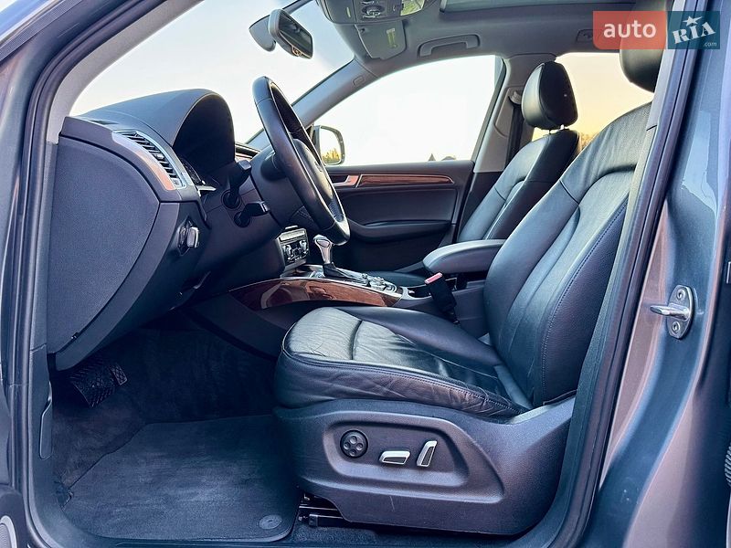Внедорожник / Кроссовер Audi Q5 2015 в Черновцах
