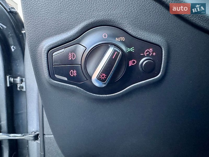 Внедорожник / Кроссовер Audi Q5 2015 в Черновцах