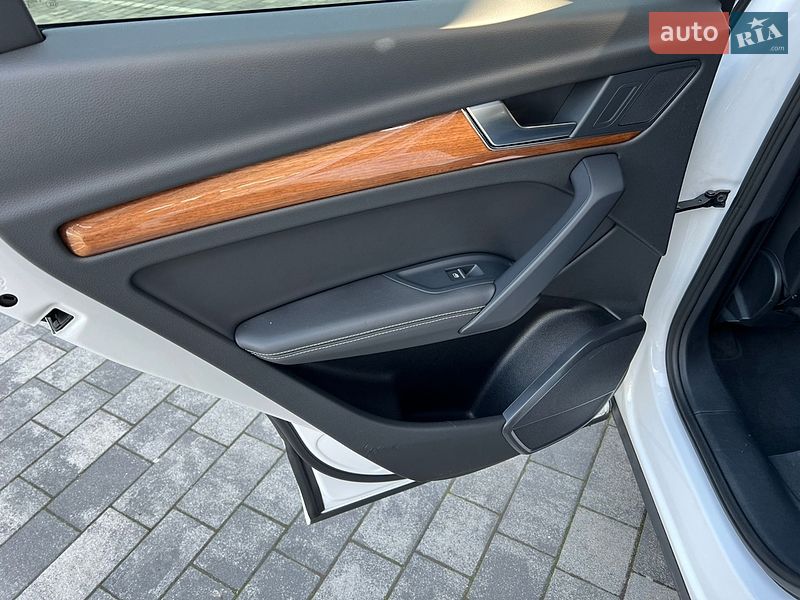 Внедорожник / Кроссовер Audi Q5 2020 в Львове