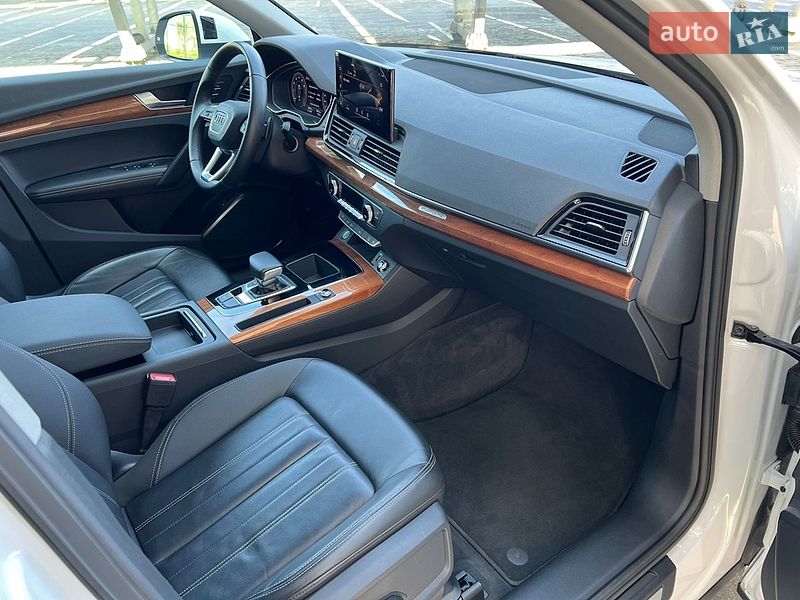 Внедорожник / Кроссовер Audi Q5 2020 в Львове