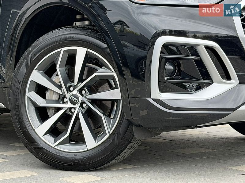 Внедорожник / Кроссовер Audi Q5 2024 в Дрогобыче
