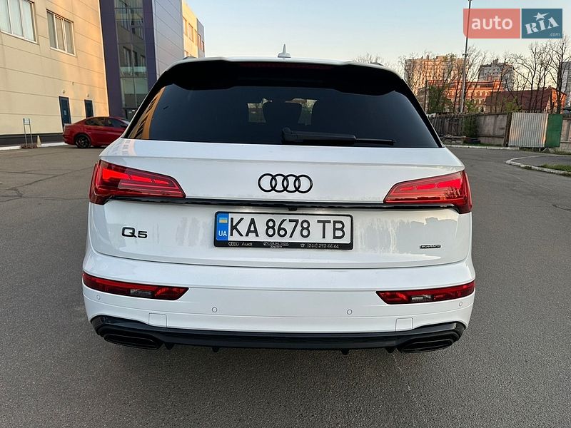 Внедорожник / Кроссовер Audi Q5 2024 в Киеве