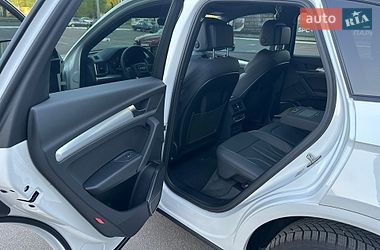 Внедорожник / Кроссовер Audi Q5 2024 в Киеве