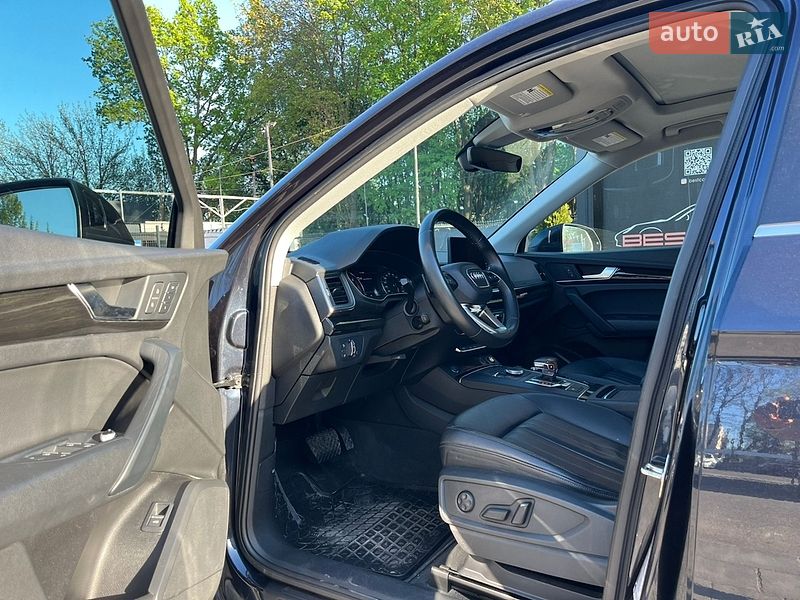 Внедорожник / Кроссовер Audi Q5 2019 в Виннице