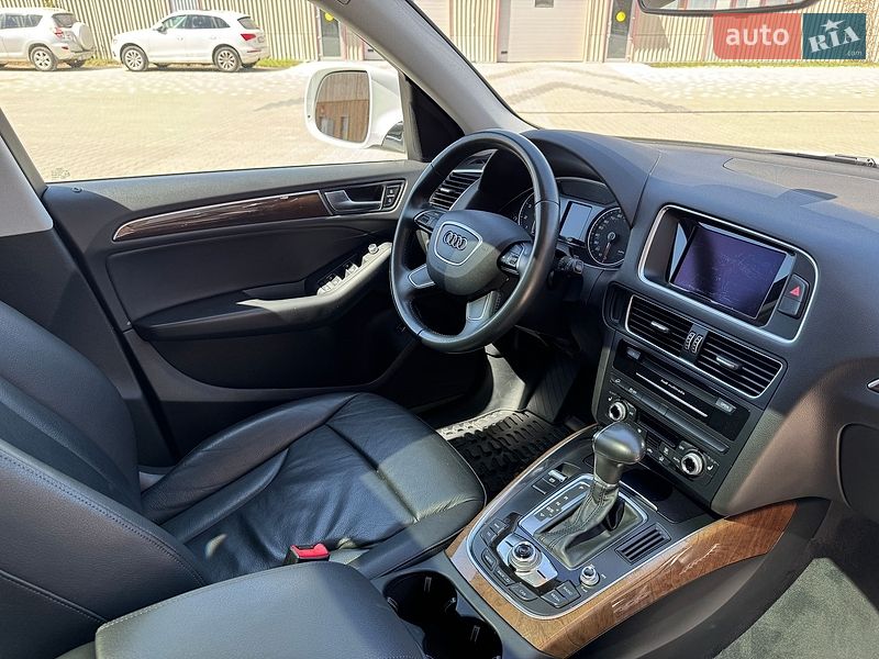 Внедорожник / Кроссовер Audi Q5 2016 в Львове