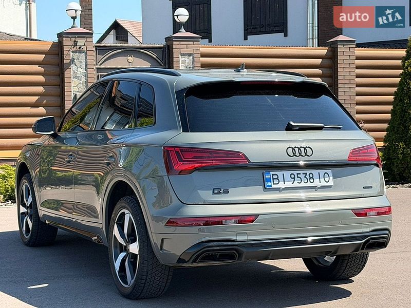 Внедорожник / Кроссовер Audi Q5 2023 в Киеве